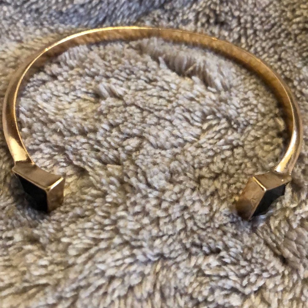 Cuff bracelet - Picture 2 of 3